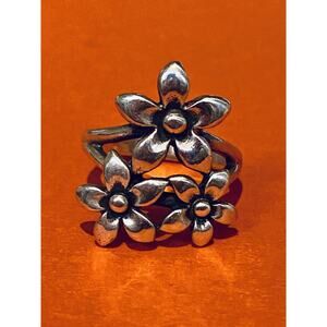 James Avery Retired Silver Triple Daisy Flower Bouquet Ring Size 7